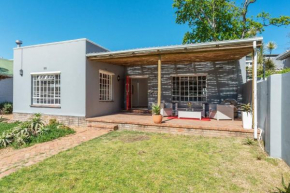 19 Glenhof Road House